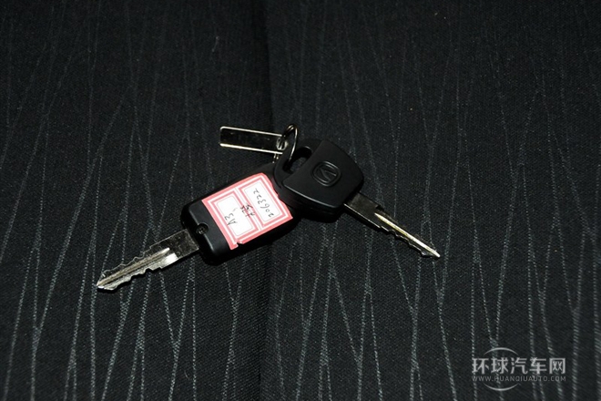 2012款 1.0L 手動(dòng)時(shí)尚版 國(guó)IV