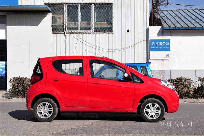 2012款 1.0L 手動(dòng)時(shí)尚版 國V