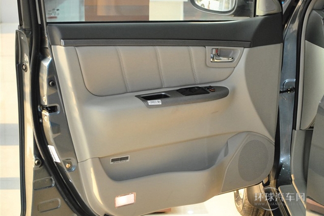 2011款 新銳版 1.8L 手動舒適型
