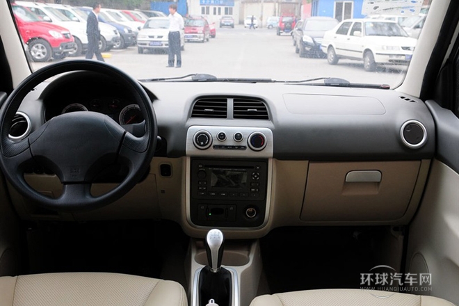 2010款 1.5L 手動豪華型