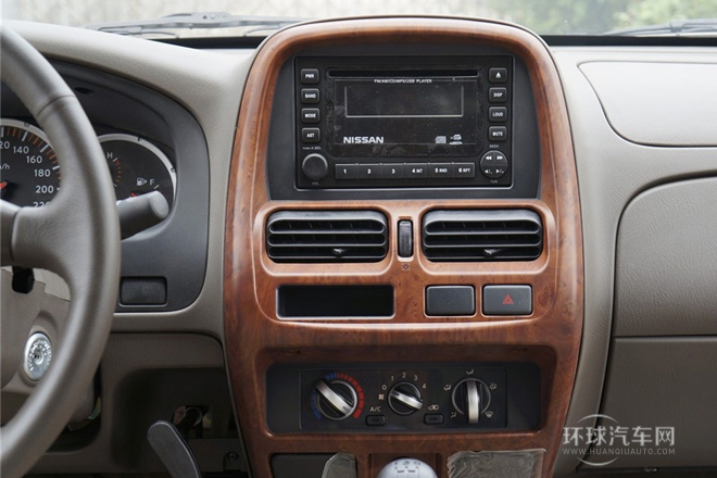 2013款 2.4L四驅(qū)標準型5座ZN6494