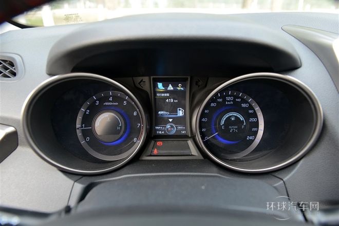 2013款 2.0L 手動舒適型 國IV