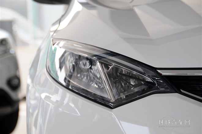 2013款 2.0L 手動(dòng)舒適型 國(guó)V