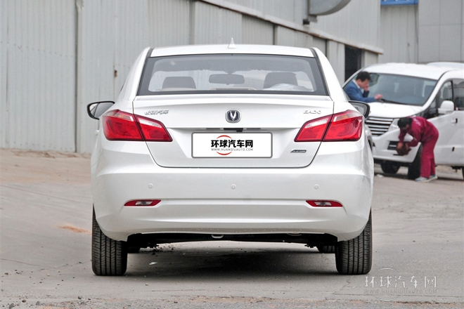 2014款 1.6L 自動(dòng)尊貴型