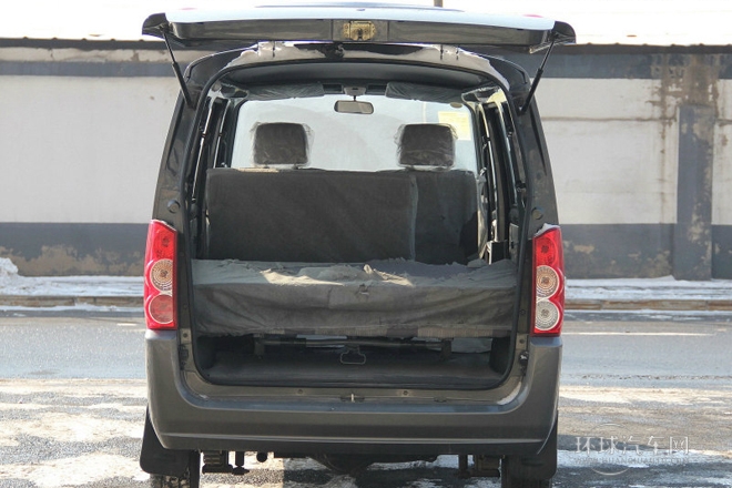 2011款 1.2L標(biāo)準(zhǔn)型