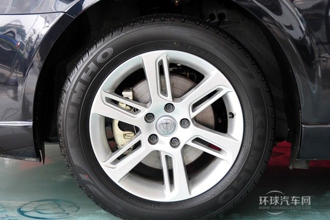 2011款 1.8T 自動(dòng)尊貴型