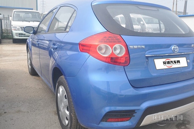 2010款 1.5L 手動(dòng)豪華型