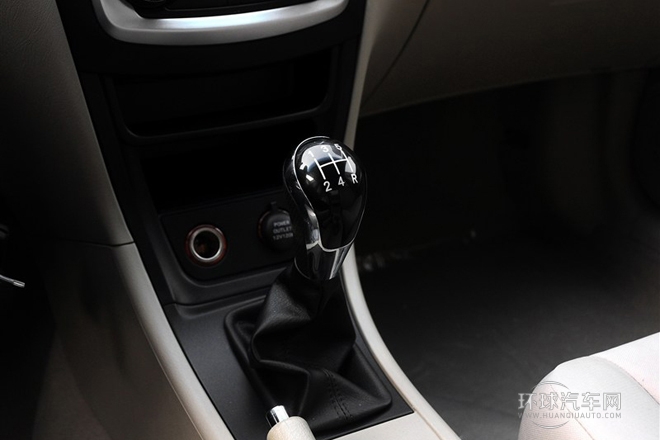 2014款 1.5L 手動(dòng)精英型