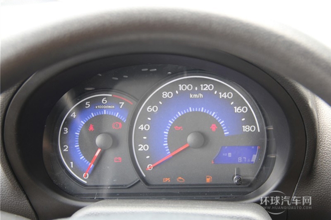 2011款 1.0L 手動(dòng)標(biāo)準(zhǔn)型