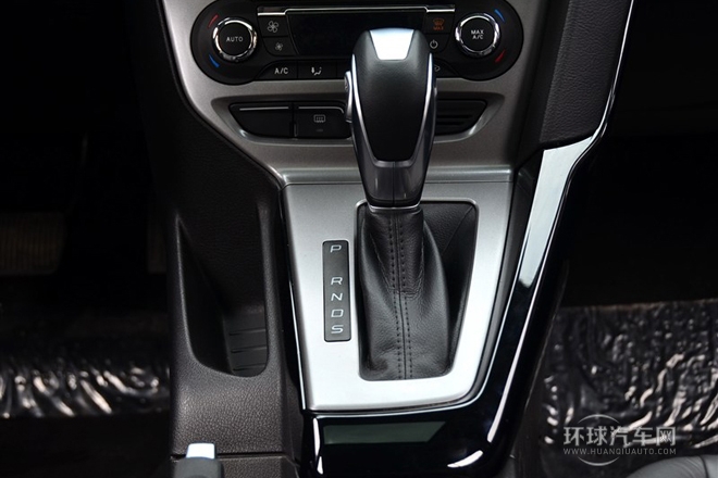 2012款 兩廂 1.6L AT風(fēng)尚型