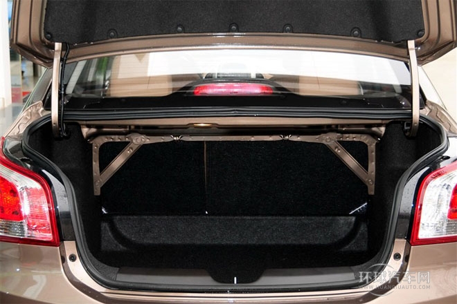 2013款1.8L自動(dòng)   舒適型