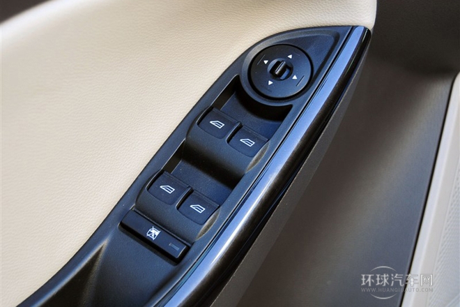 2012款 三廂 1.6L AT風(fēng)尚型