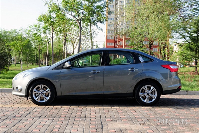 2012款 三廂 1.6L AT風(fēng)尚型