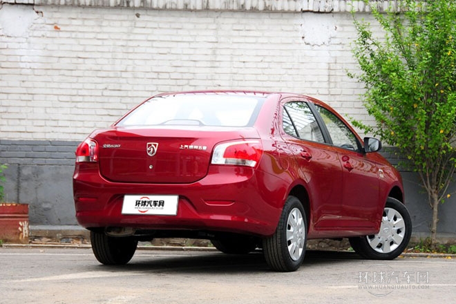 2014款1.5L手動(dòng)   標(biāo)準(zhǔn)型