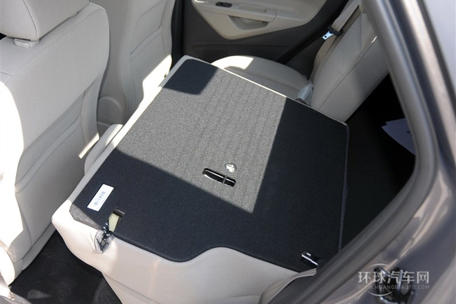2013款 三廂 1.5L 自動品尚型