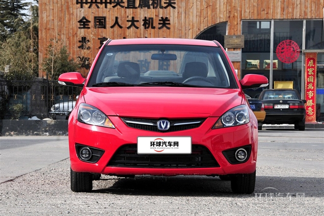 2012款 三廂 1.5L 手動(dòng)豪華型