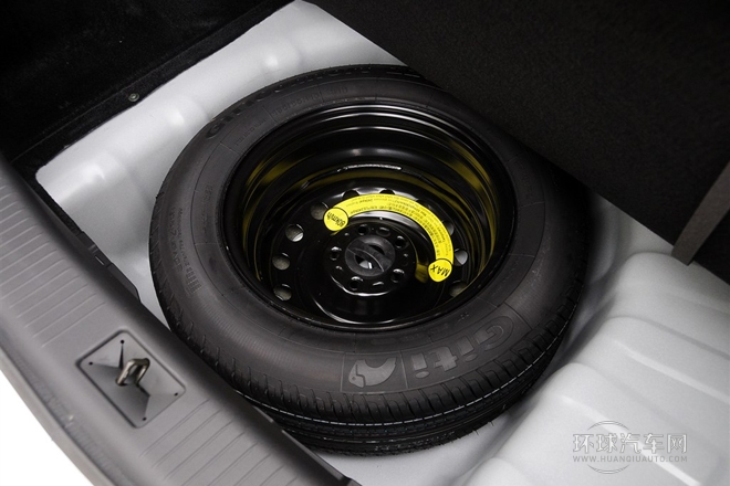 2012款 三廂 1.5L 手動(dòng)舒適型