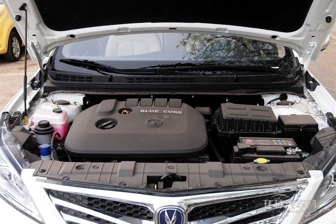 2012款 三廂 1.5L 手動(dòng)舒適型