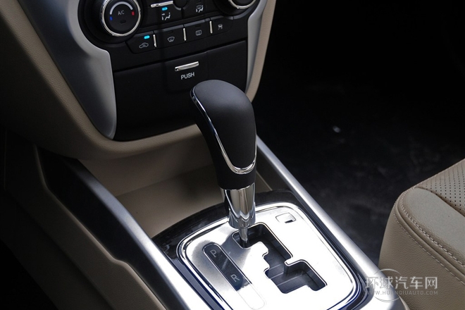 2012款 三廂 1.5L 手動(dòng)舒適型