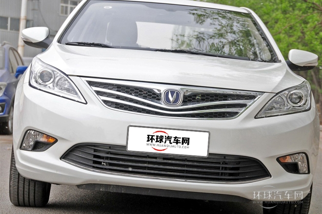 2012款 三廂 1.5L 手動(dòng)舒適型