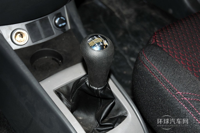 2012款 三廂 1.5L 手動運(yùn)動型