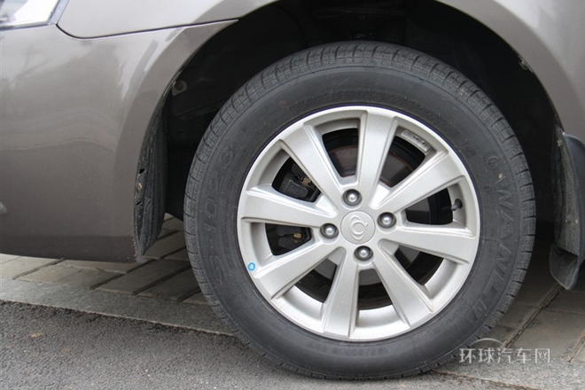 2013款 1.8L 手動(dòng)舒適型CNG