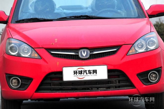 2012款 三廂 1.5L 手動(dòng)尊貴型