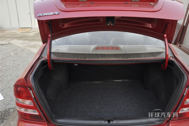 2012款 1.0L 手動進(jìn)取型