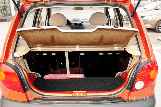 2012款 改款 1.0L 手動(dòng)P-TEC舒適型