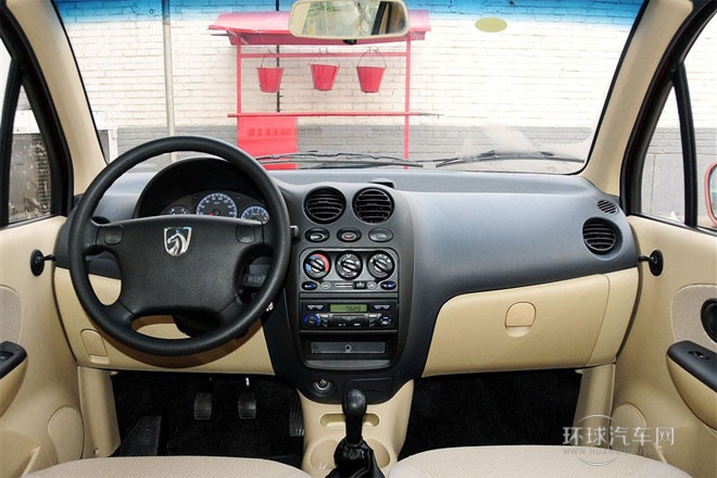 2012款 改款 1.0L 手動(dòng)P-TEC舒適型