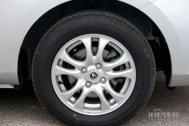 2012款 1.3L 手動(dòng)舒適型 國(guó)V
