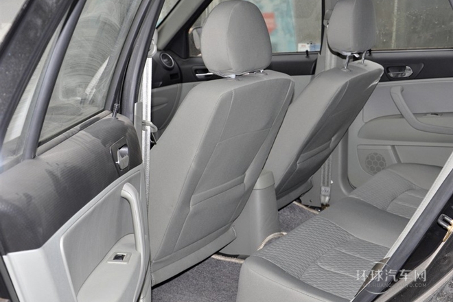 2012款 1.3L 標(biāo)準(zhǔn)型