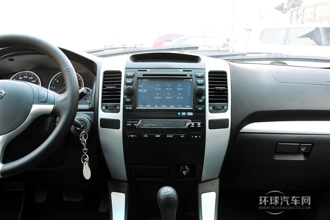 2011款 2.0L 手動兩驅(qū)超豪華型
