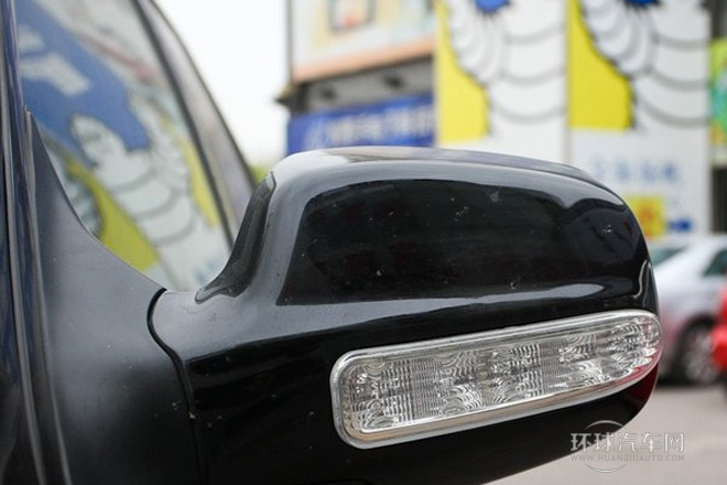 2011款 2.0L 自動兩驅(qū)超豪華型