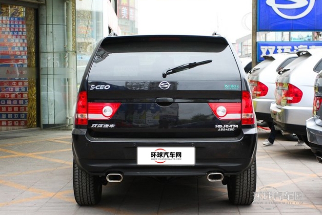 2011款 2.4L 手動四驅(qū)豪華型
