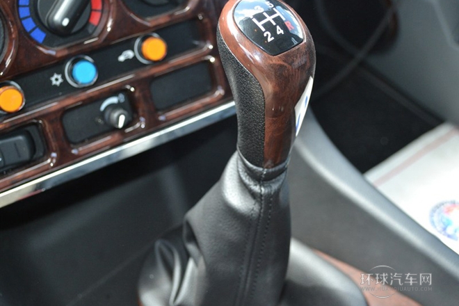 2009款 2.4L 標配