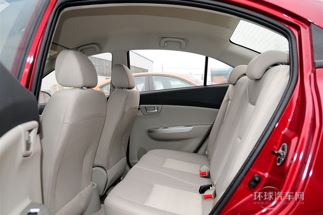 2012款 1.5L 自動(dòng)夢幻型