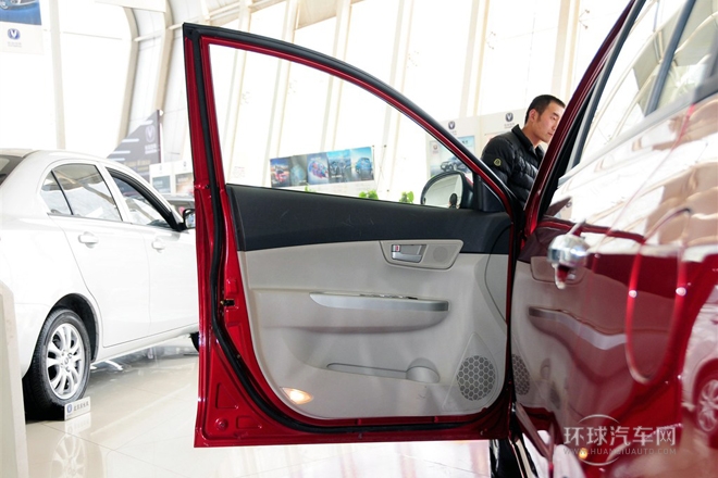 2012款 1.5L 自動運(yùn)動型