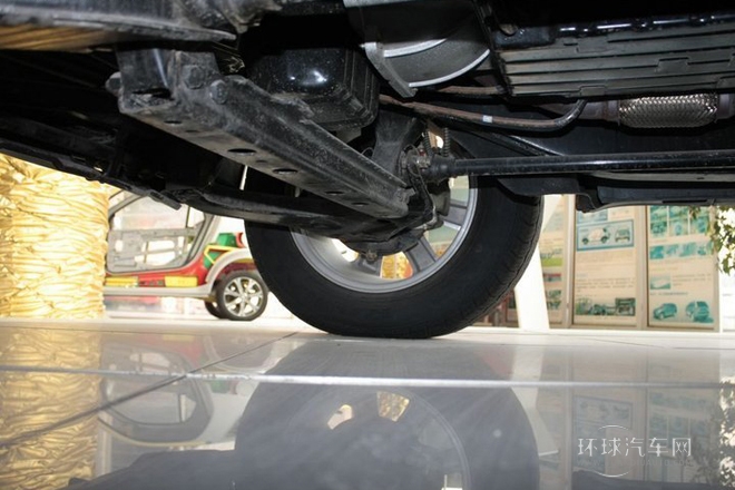 2011款 2.4L 自動四驅(qū)超豪華型