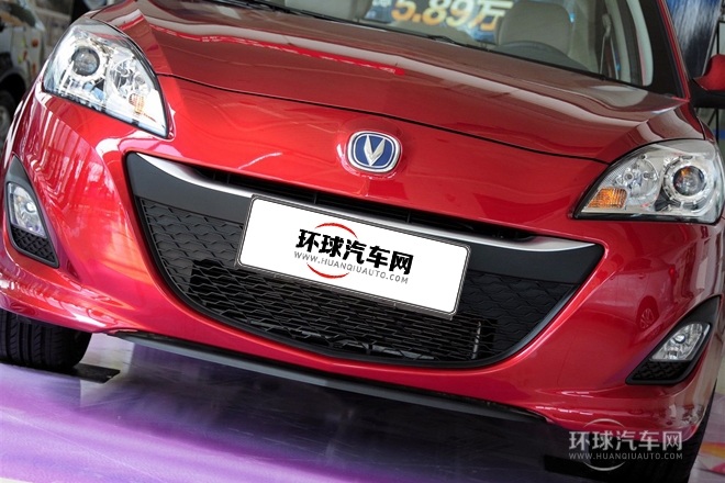 2012款 1.5L 自動(dòng)運(yùn)動(dòng)型