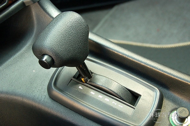 2009款 2.5T 自動標(biāo)配