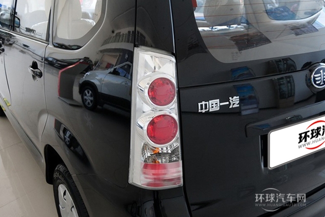 2011款 超值版 1.3L 手動5座