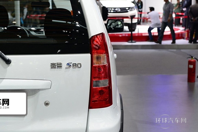 2014款 1.5L 自動(dòng)7座至尊導(dǎo)航版