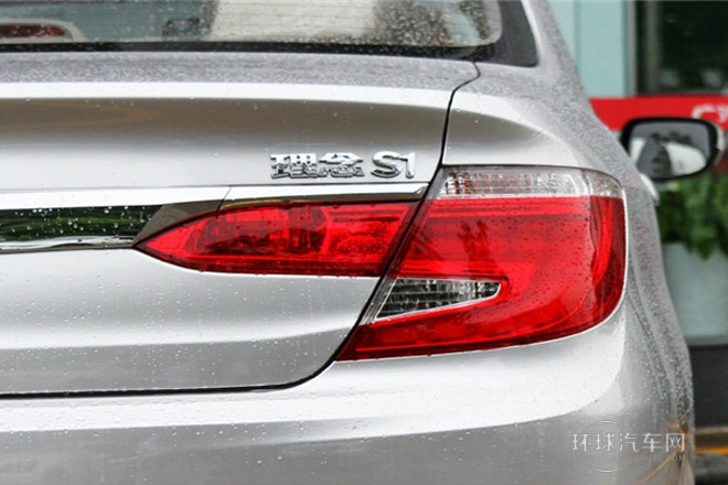 2013款 1.5L 自動(dòng)豪華型