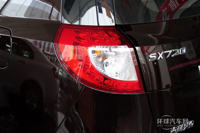 2013款 2.0L 手動(dòng)尊貴型
