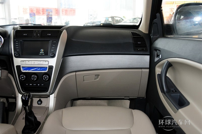 2013款 2.0L 手動(dòng)尊貴型