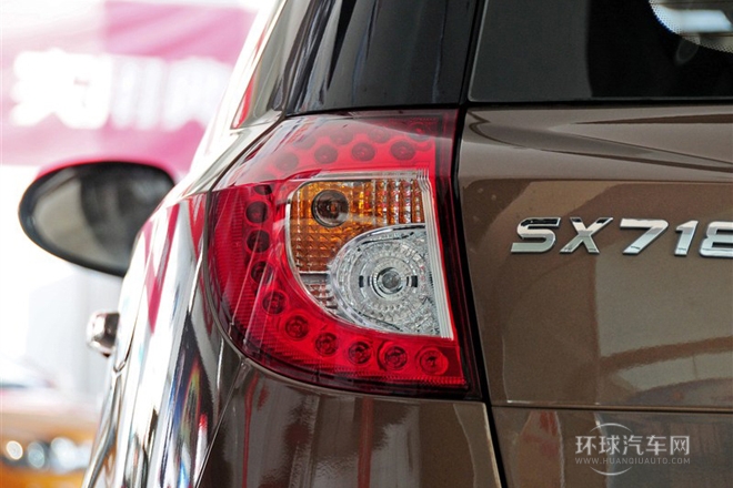 2013款 1.8L 手動(dòng)進(jìn)取型