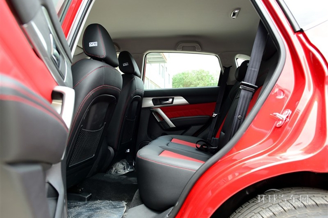 2014款 1.5T 手動兩驅(qū)精英版