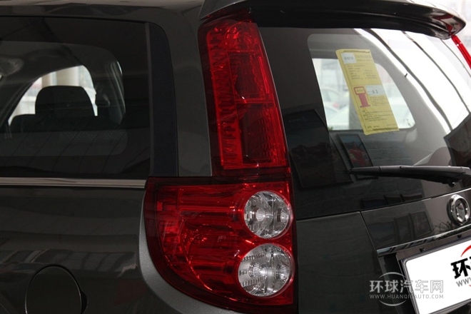 2013款 智尊版 2.0T手動四驅(qū)進(jìn)取型