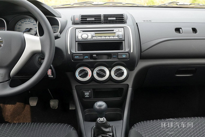 2013款 1.5L 自動(dòng)舒適型